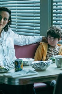 From – S01E04 – A Rock and a Farway
