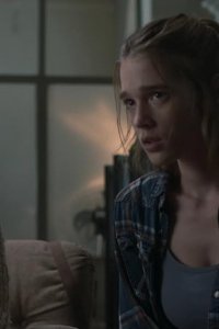 Feria: La luz más oscura – S01E01 – El lago rojo