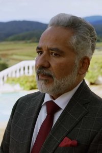 Promised Land – S01E06 – El Cuchicheo (The Whispering)