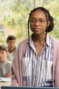Naomi – S01E01 – Don’t Believe Everything You Think
