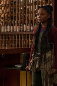 Naomi – S01E07 – I Am Not a Used Car Salesman