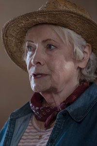 The Cleaning Lady – S01E06 – Mother’s Mission