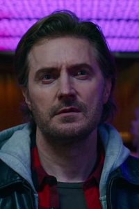 Stay Close – S01E03 – Episode #1.3