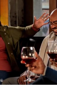 Grand Crew – S01E02 – Wine & Serendipity