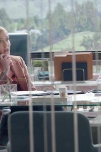 American Auto – S01E02 – White Van