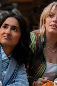 The Sex Lives of College Girls – S03E01 – Welcome Back to Essex
