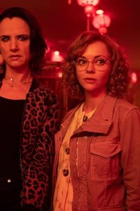 Yellowjackets – S01E05 – Blood Hive