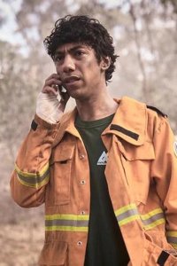 Fires – S01E01 – Episode #1.1