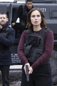 FBI: International – S01E10 – Close to the Sun