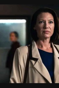 The Newsreader – S03E05 – On the Brink