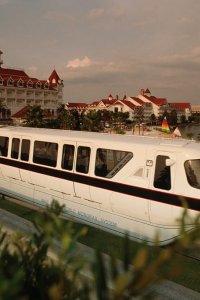 Behind the Attraction – S01E09 – Trains, Trams, and Monorails