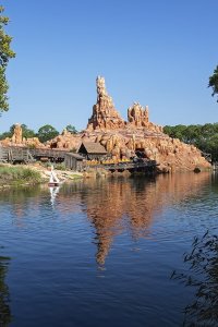 Behind the Attraction – S02E02 – Big Thunder Mountain Railroad