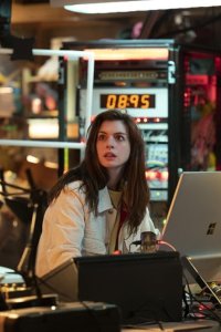Solos – S01E01 – Leah