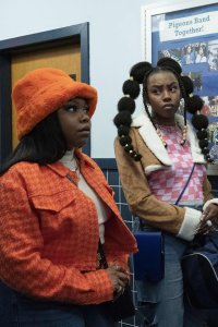 Flatbush Misdemeanors – S02E08 – Hot Potato