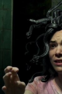 ¿Quién Mató a Sara? – S03E04 – Bienvenidos al Centro Medusa