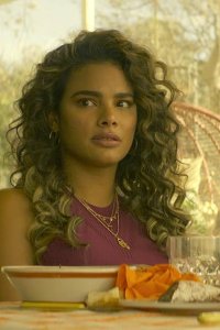 Sky Rojo – S03E02 – La raya que nos separa