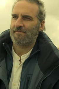 Sky Rojo – S03E04 – Gasoil, salitre y pólvora