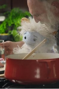 Waffles + Mochi – S01E10 – Water