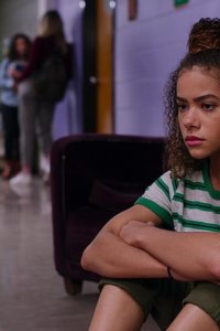 Ginny & Georgia – S01E06 – I’m Triggered