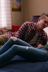 Ginny & Georgia – S01E08 – Check One, Check Other