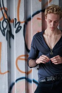 Wir Kinder vom Bahnhof Zoo – S01E05 – 4000 a Month