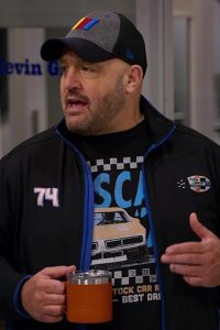 The Crew – S01E09 – Monkeys and Bears Riding Bicycles