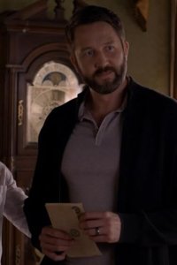 Secrets of Sulphur Springs – S01E10 – No Time Like The Present