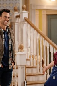 Call Me Kat – S01E01 – Plus One