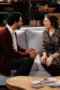 Call Me Kat – S01E09 – First Date