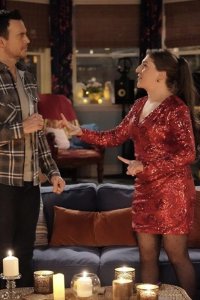 Call Me Kat – S03E16 – Call Me Worth the Wait