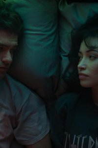 Selena: The Series – S02E09 – When All the World Is Sleeping
