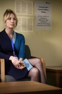 The Flight Attendant – S01E01 – In Case of Emergency