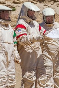 Moonbase 8 – S01E06 – Beef
