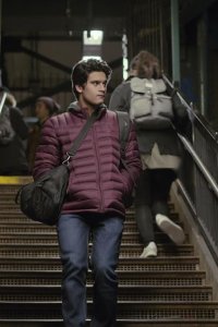 Grand Army – S01E06 – Superman This Shit
