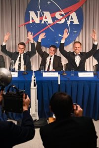 The Right Stuff – S01E02 – Goodies