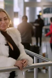 Darcey & Stacey – S01E02 – Arrivals and Departures
