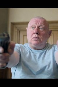 Mandy – S01E03 – Russian