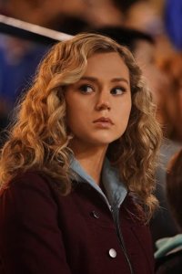 Stargirl – S01E07 – Shiv Part One