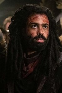 Snowpiercer – S01E10 – 994 Cars Long