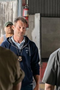 Hightown – S01E05 – The Best You’ll Feel All Day