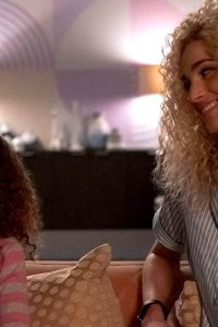 Upload – S01E06 – The Sleepover