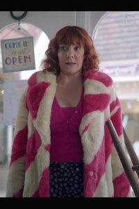 Alma’s Not Normal – S01E03 – The Richard Gere