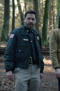 Home Before Dark – S01E05 – The Green Bike