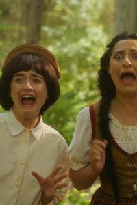 Three Busy Debras – S02E03 – The Honorable Order of the Debras