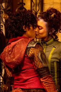 Vagrant Queen – S01E10 – All Old Things Must Pass: Part 2