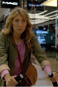 Breeders – S01E03 – No Accident