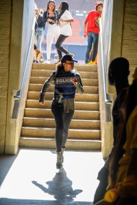 Queen Sono – S01E06 – State of Emergency