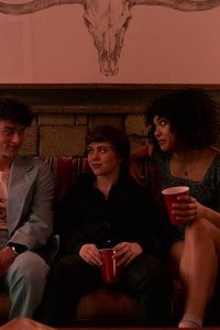 I Am Not Okay with This – S01E03 – The Party’s Over