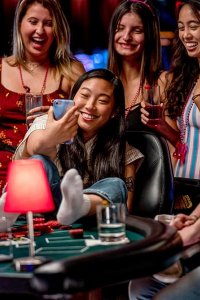 Awkwafina Is Nora from Queens – S01E02 – Atlantic City
