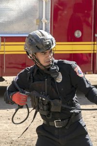 9-1-1: Lone Star – S01E09 – Awakening